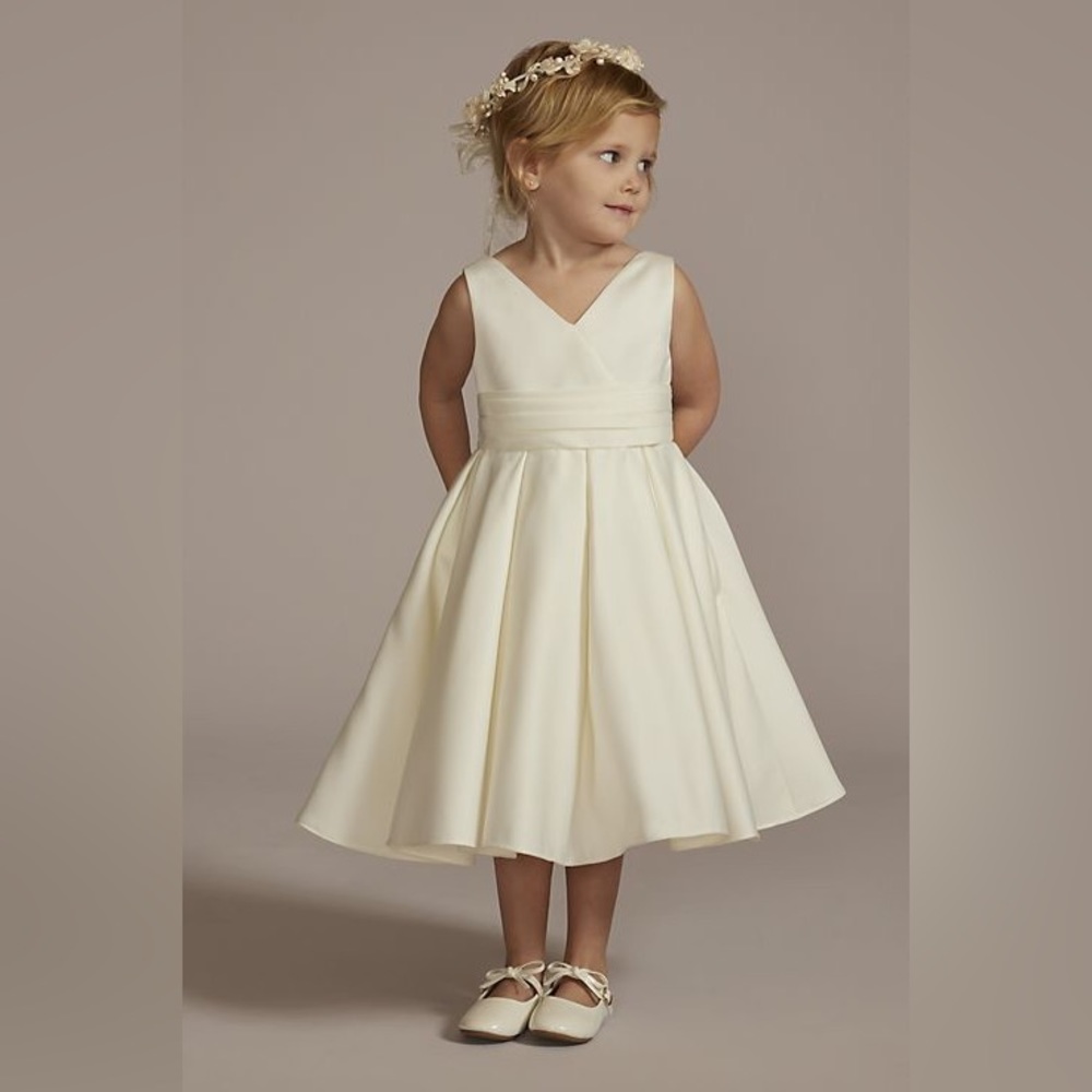 David's Bridal Ivory V-Neck Pleated Flower Girl Dress